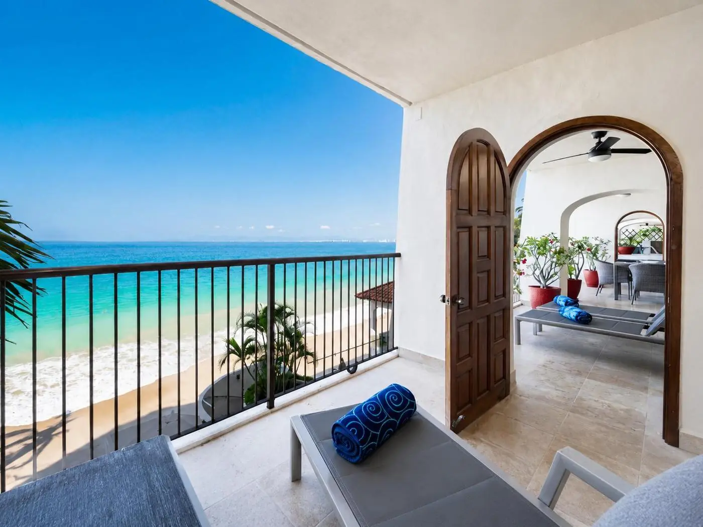 Oceanfront terrace, Banderas Bay