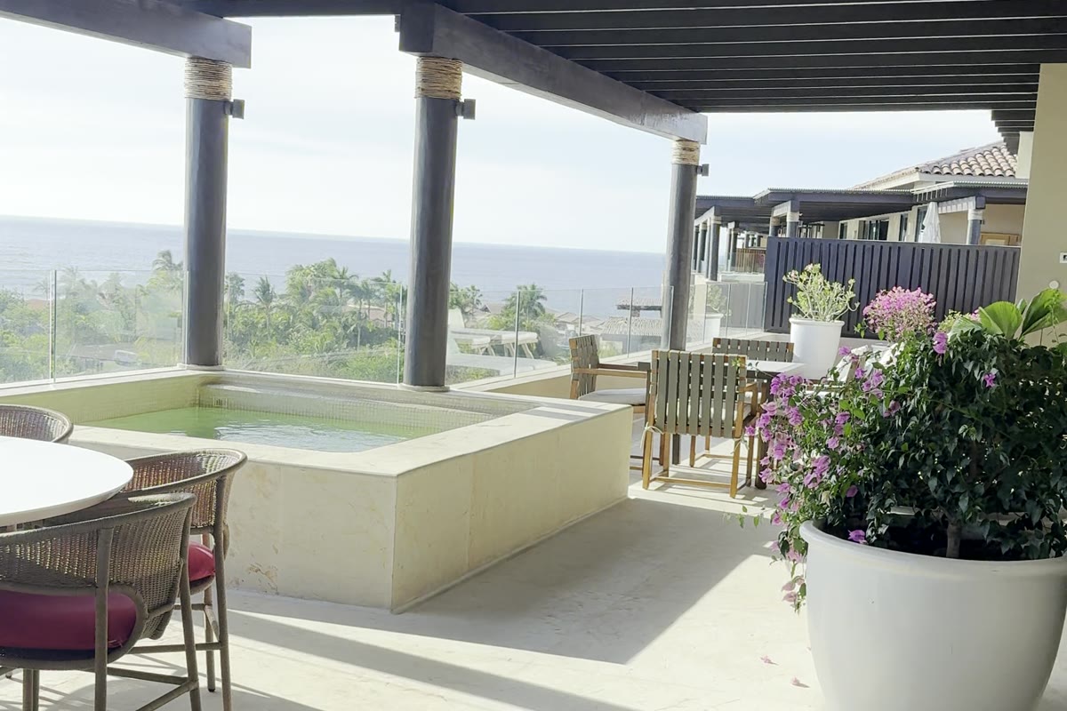 The terrace and private plunge pool at Tau Residences PH 4 in Punta Mita